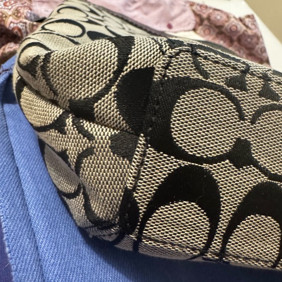 COACH Jacquard Signature Pleated Hobo Bag - Picture 8 of 9